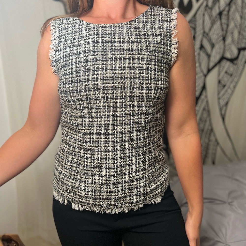 Knitted Frayed Blouse